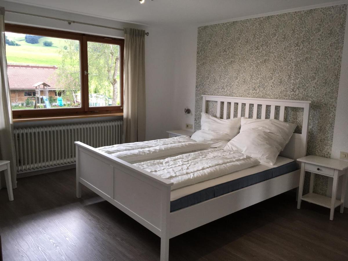 Ferienwohnungen Rössle Stiefenhofen Exterior foto
